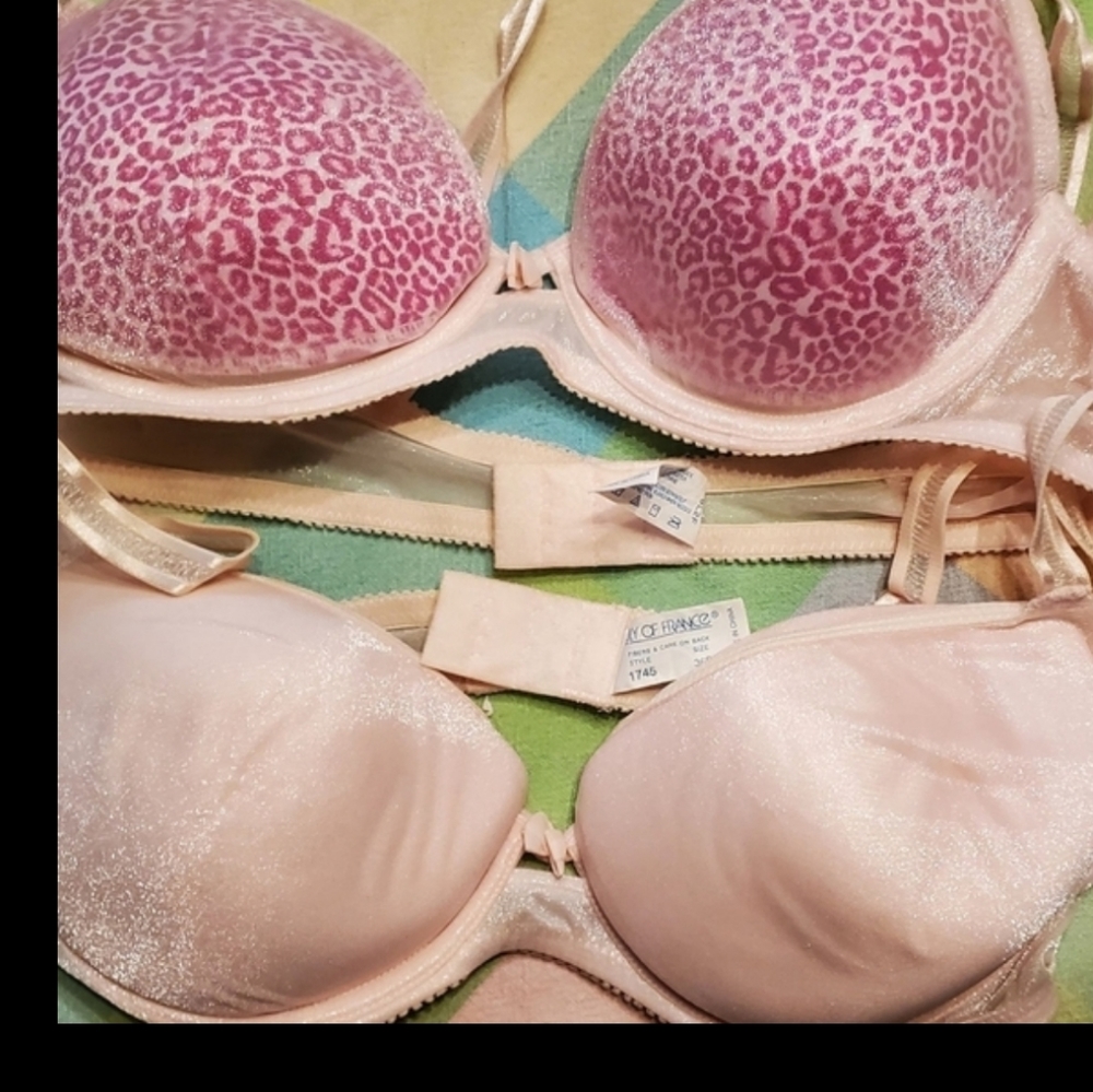 Lot of 2 pink/ pink cheetah reversible underwire 36B